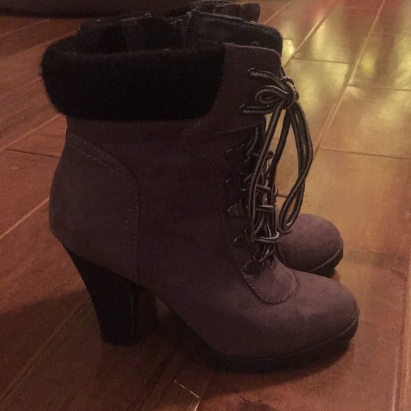 Women’s ankle boots. - Picture 2 of 5